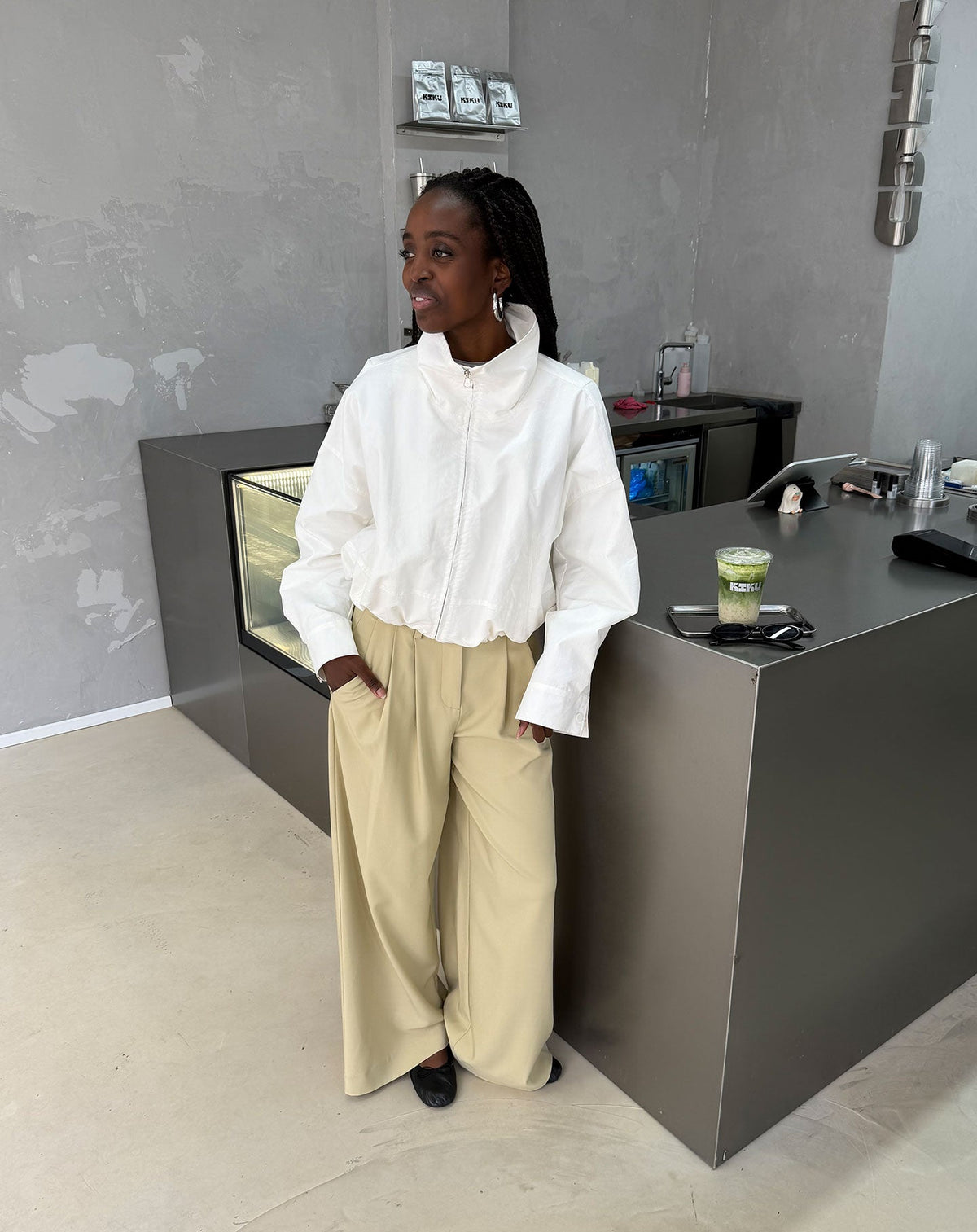 STEVIE WIDE LEG PANTALON PETITE SALIEGROEN