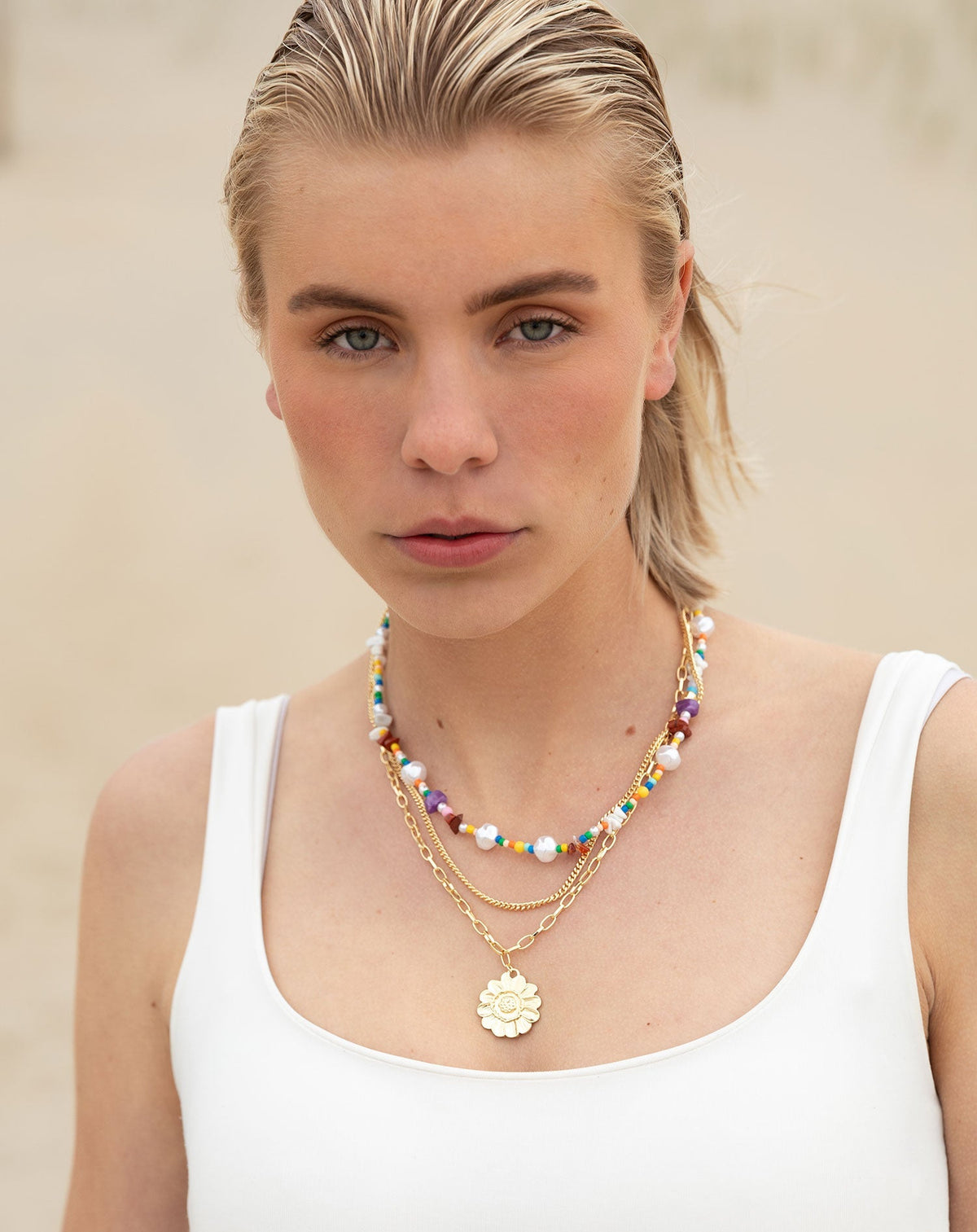 FLOWER BEADS LAYERED NECKLACE