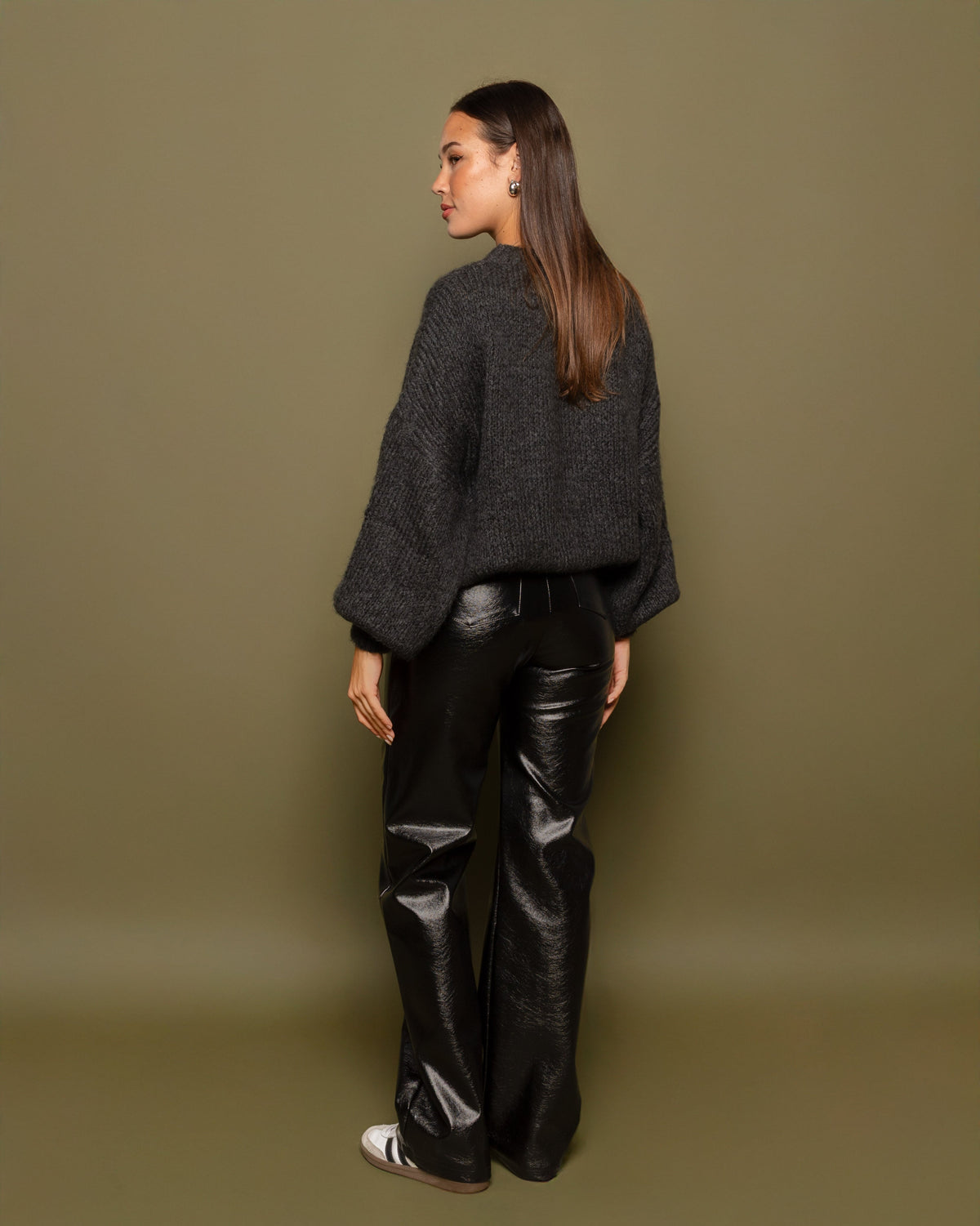 LIQUID LEATHER STRAIGHT LEG PANTS ZWART