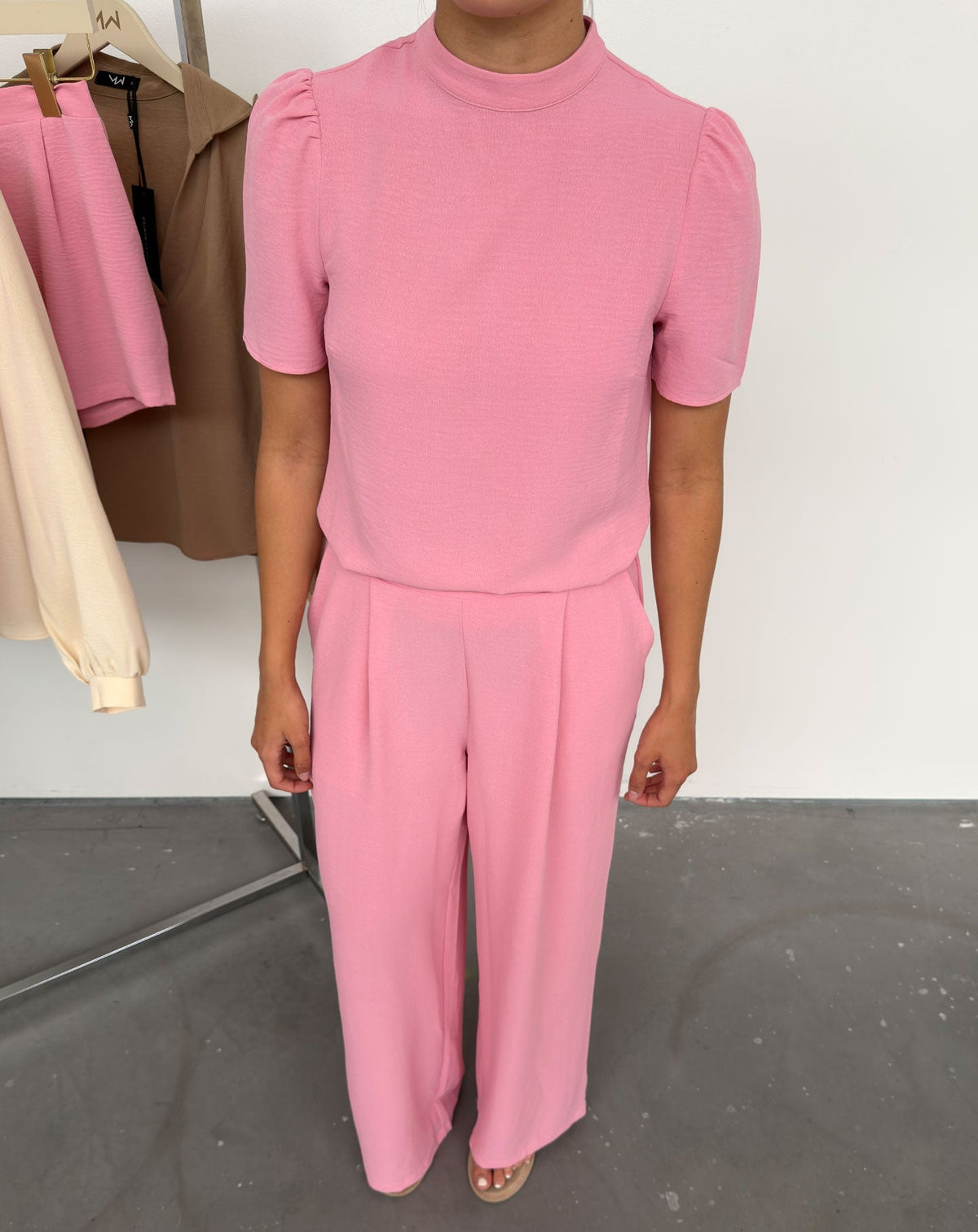 JULIE SHORT SLEEVE TOP HARD ROZE