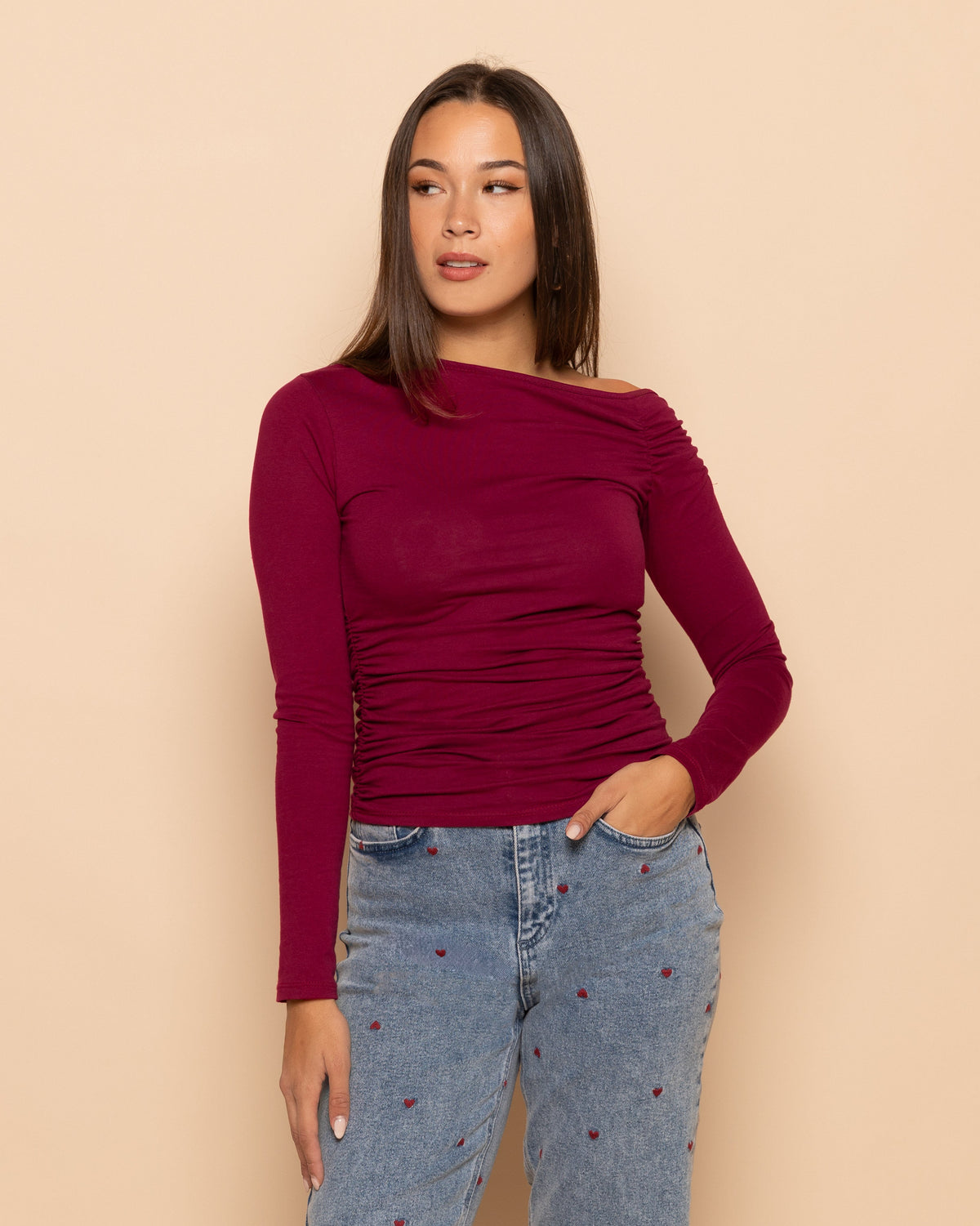 TAMAR OFF SHOULDER RUCHED TOP BURGUNDY