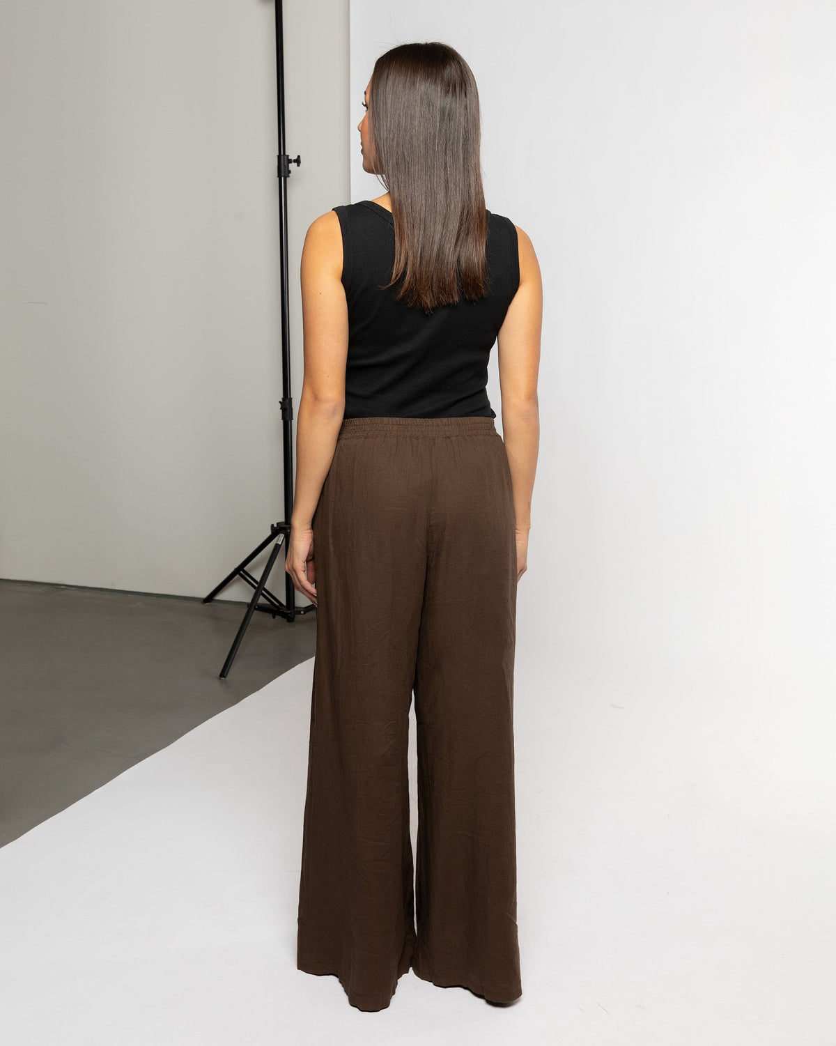 CARMEN LINEN WIDE LEG PANTS PETITE BRUIN