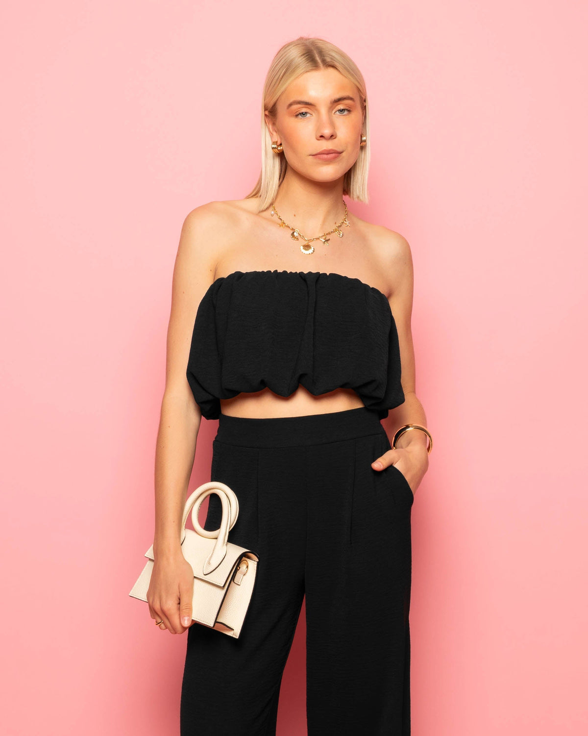JULIE BUBBLE HEM BANDEAU TOP ZWART