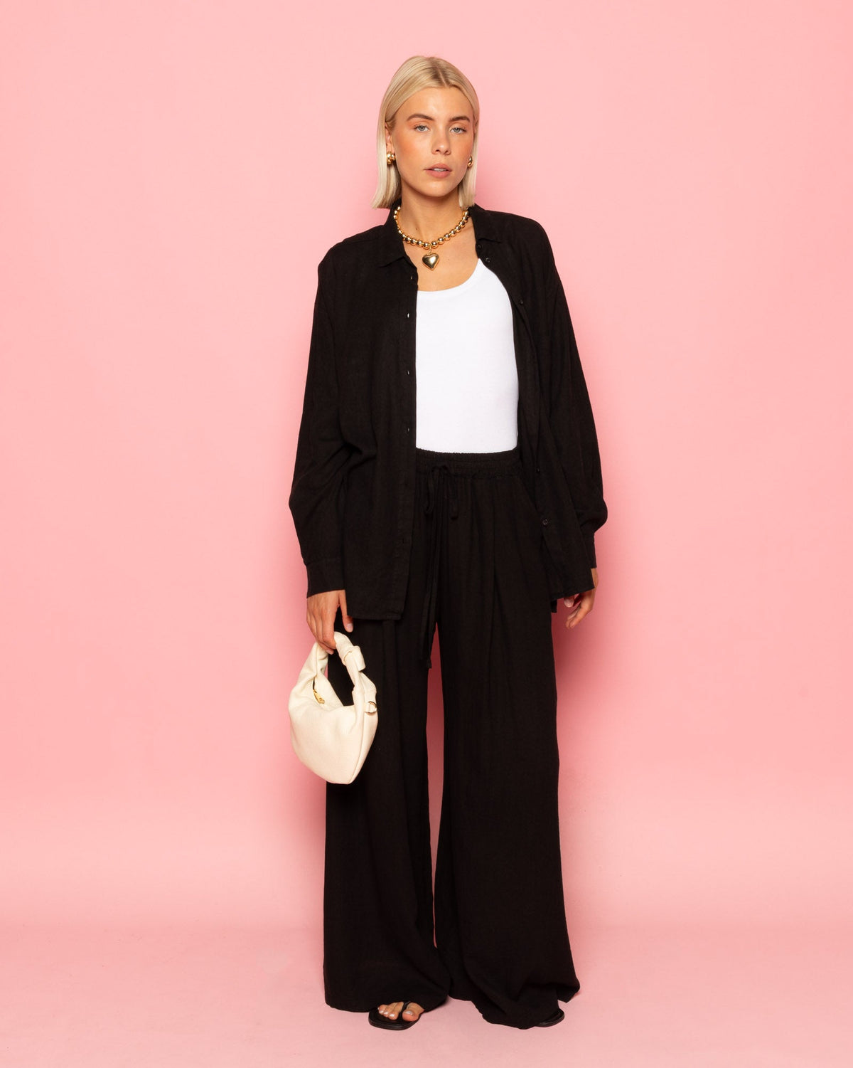 CARMEN LINEN OVERSIZED BLOUSE ZWART
