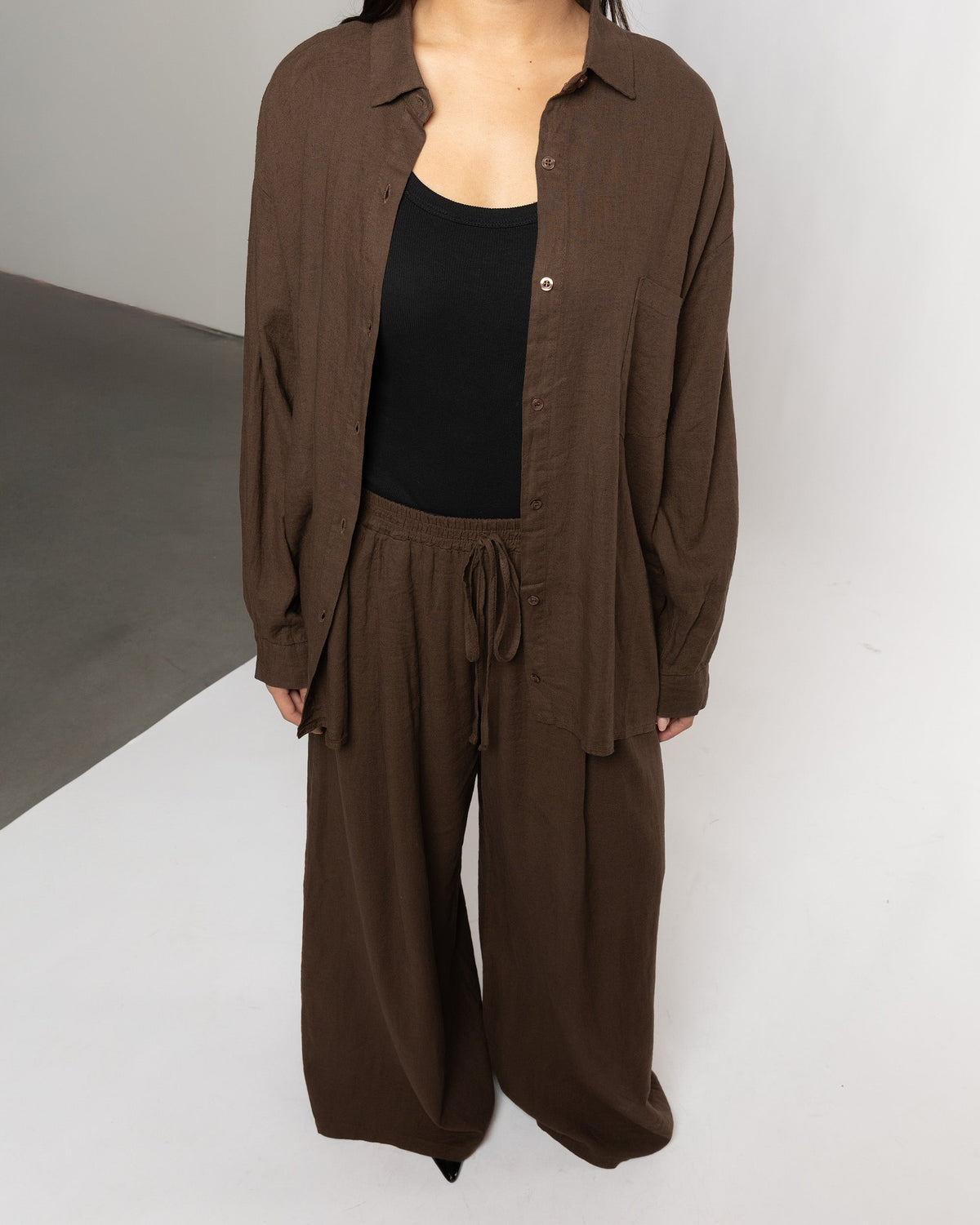 CARMEN LINEN WIDE LEG PANTS PETITE BRUIN