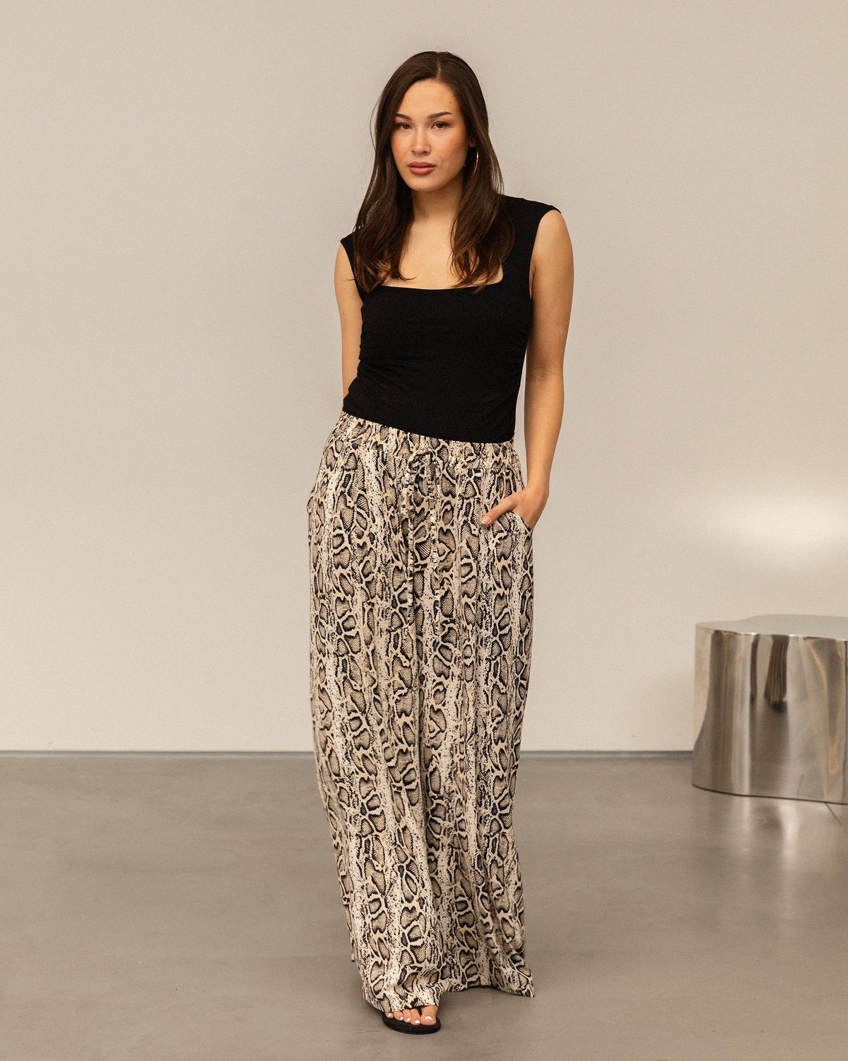 TAMAR CAP SLEEVE TOP ZWART