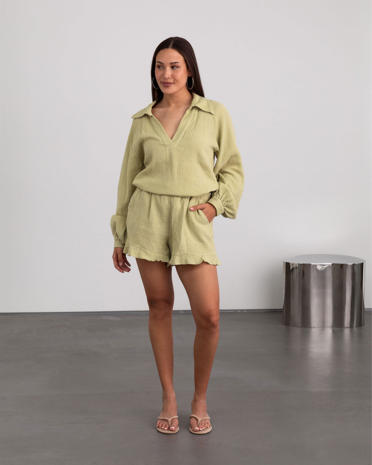 MOUSSELINE BLOUSE LICHT OLIJFGROEN