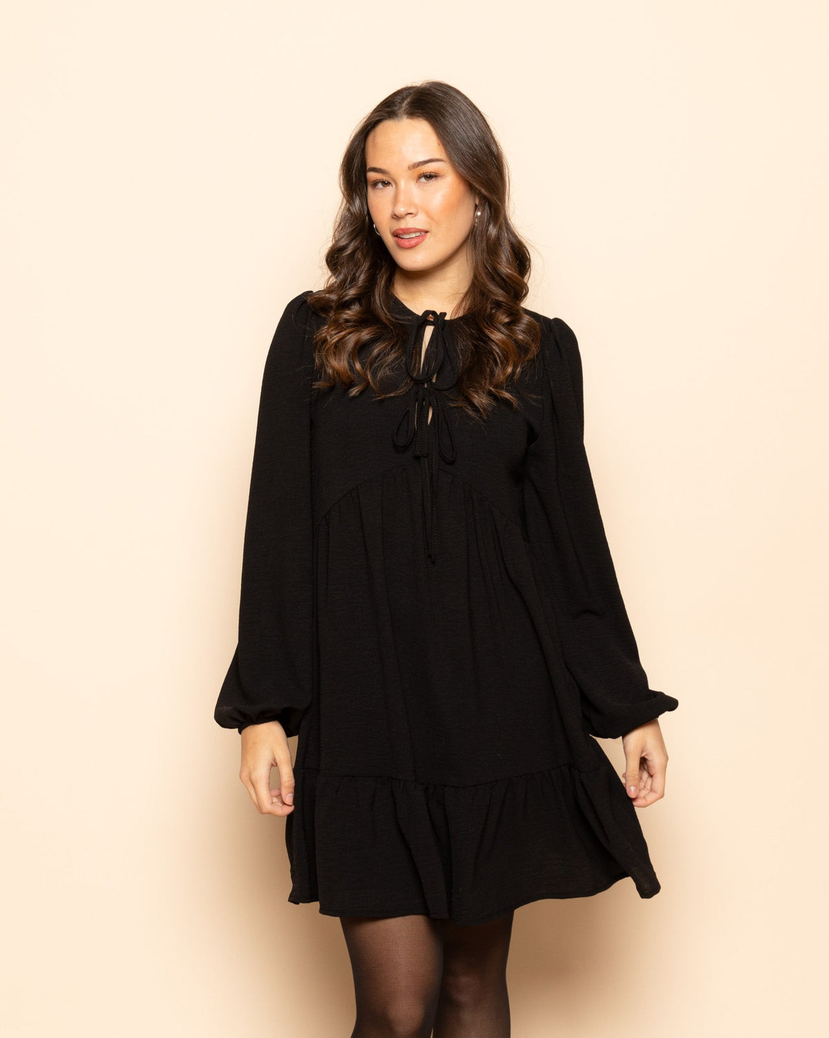 JULIE RUFFLE BOWS DRESS ZWART