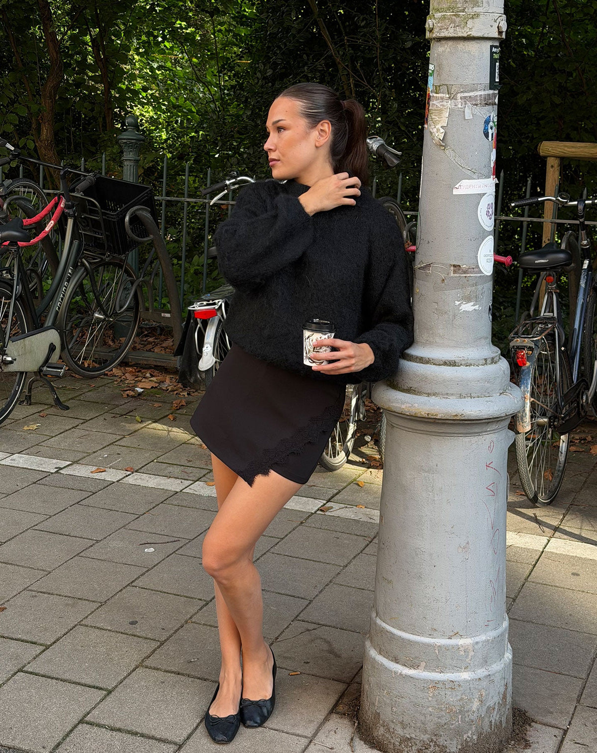LACE WRAP SKORT ZWART