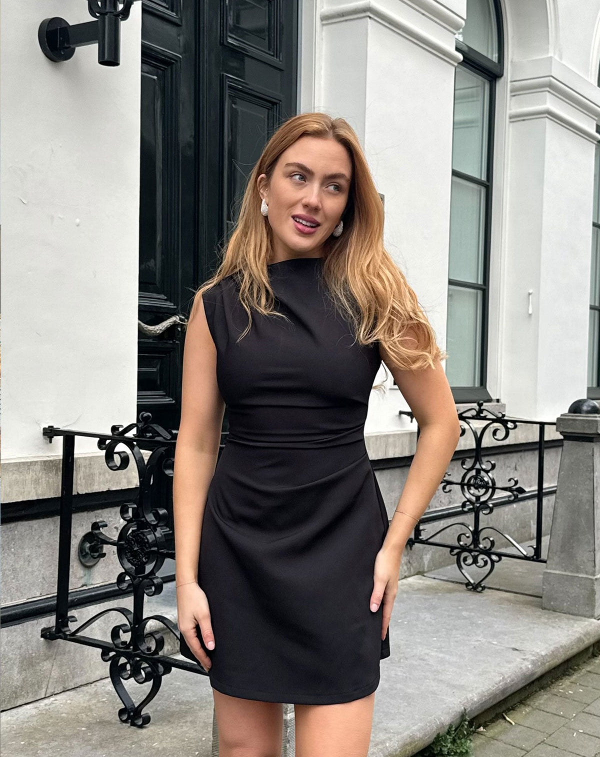 SOFIA RUCHED DRESS ZWART