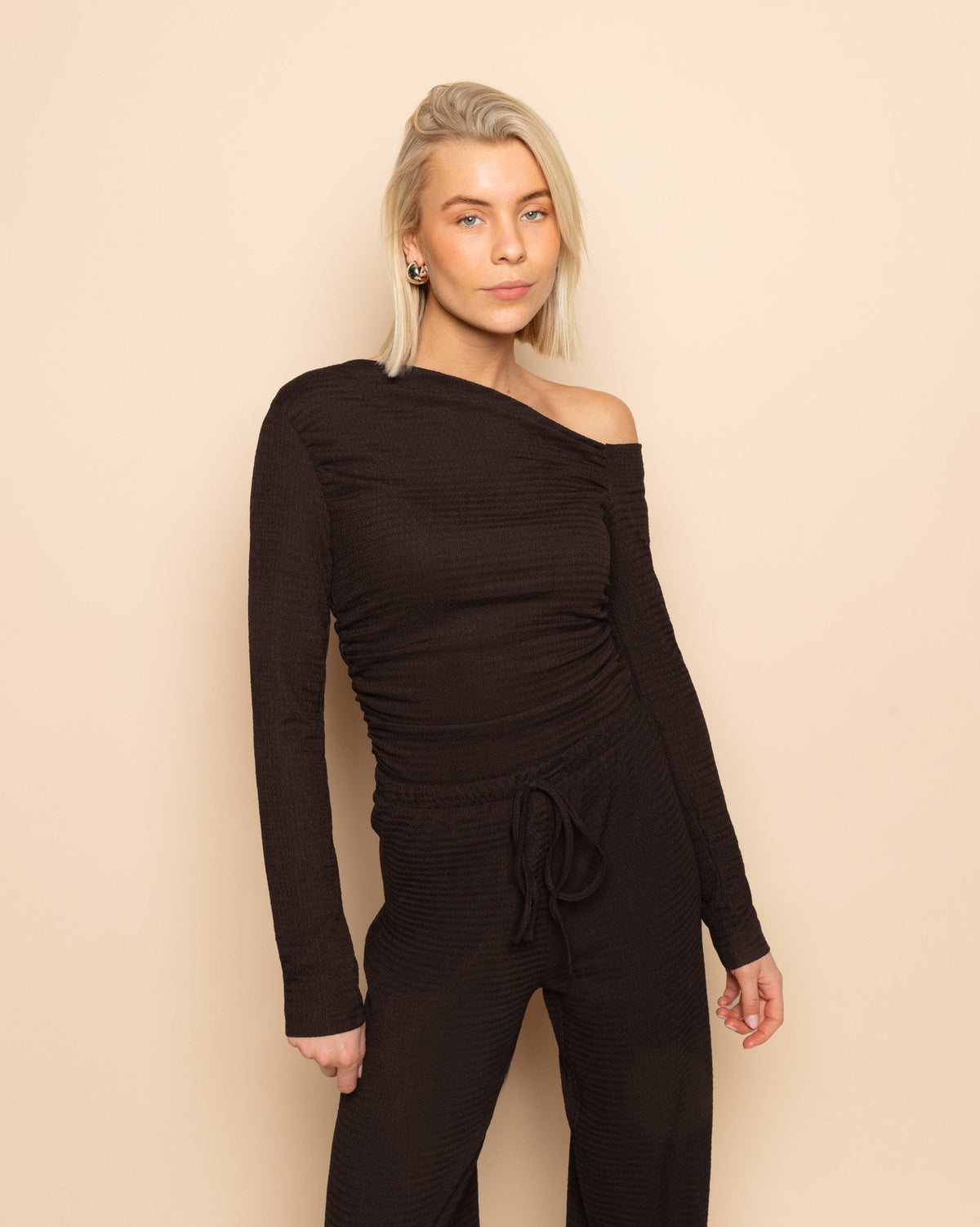 STRUCTURE STRAIGHT LEG PANTS PETITE DONKERBRUIN