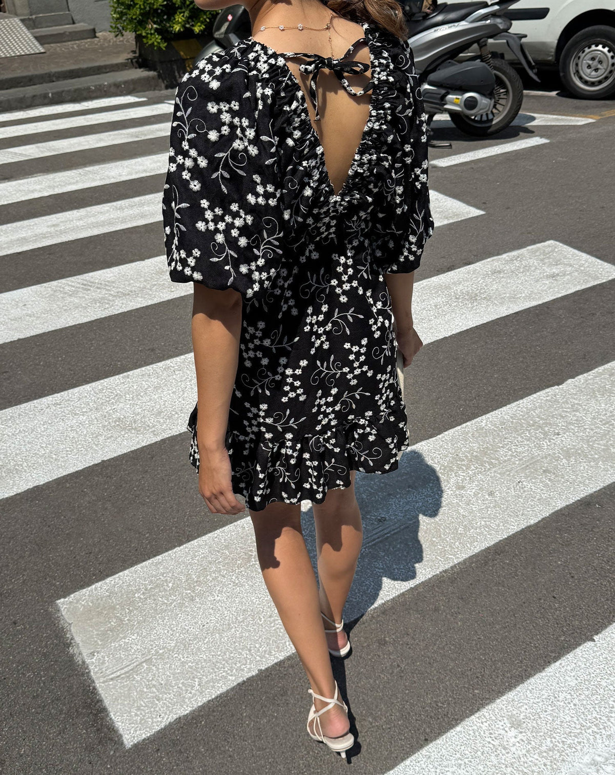 ROSALIE BRODERIE DRESS ZWART