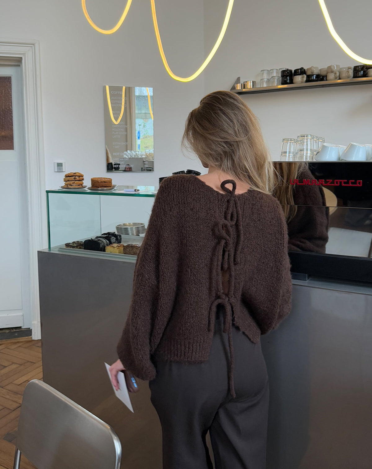VIVI BOW CARDIGAN BRUIN