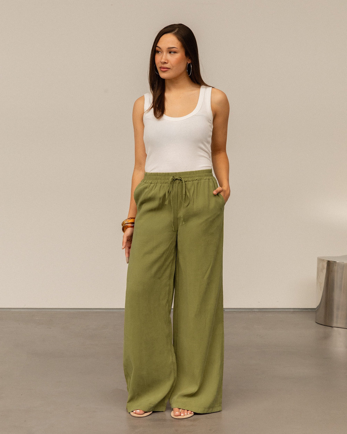 EMMY STRAIGHT LEG PANTS OLIJFGROEN