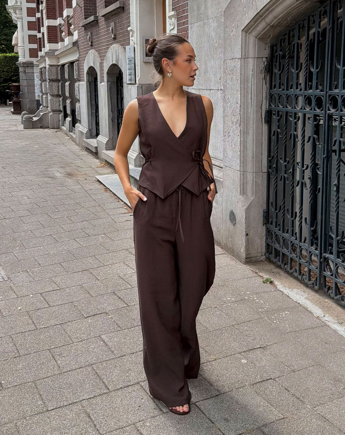 DAVINA VISCOSE SLIT PANTS BRUIN