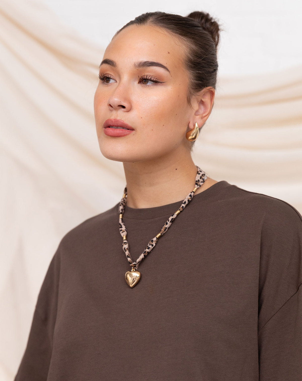 TEARDROP EARRINGS