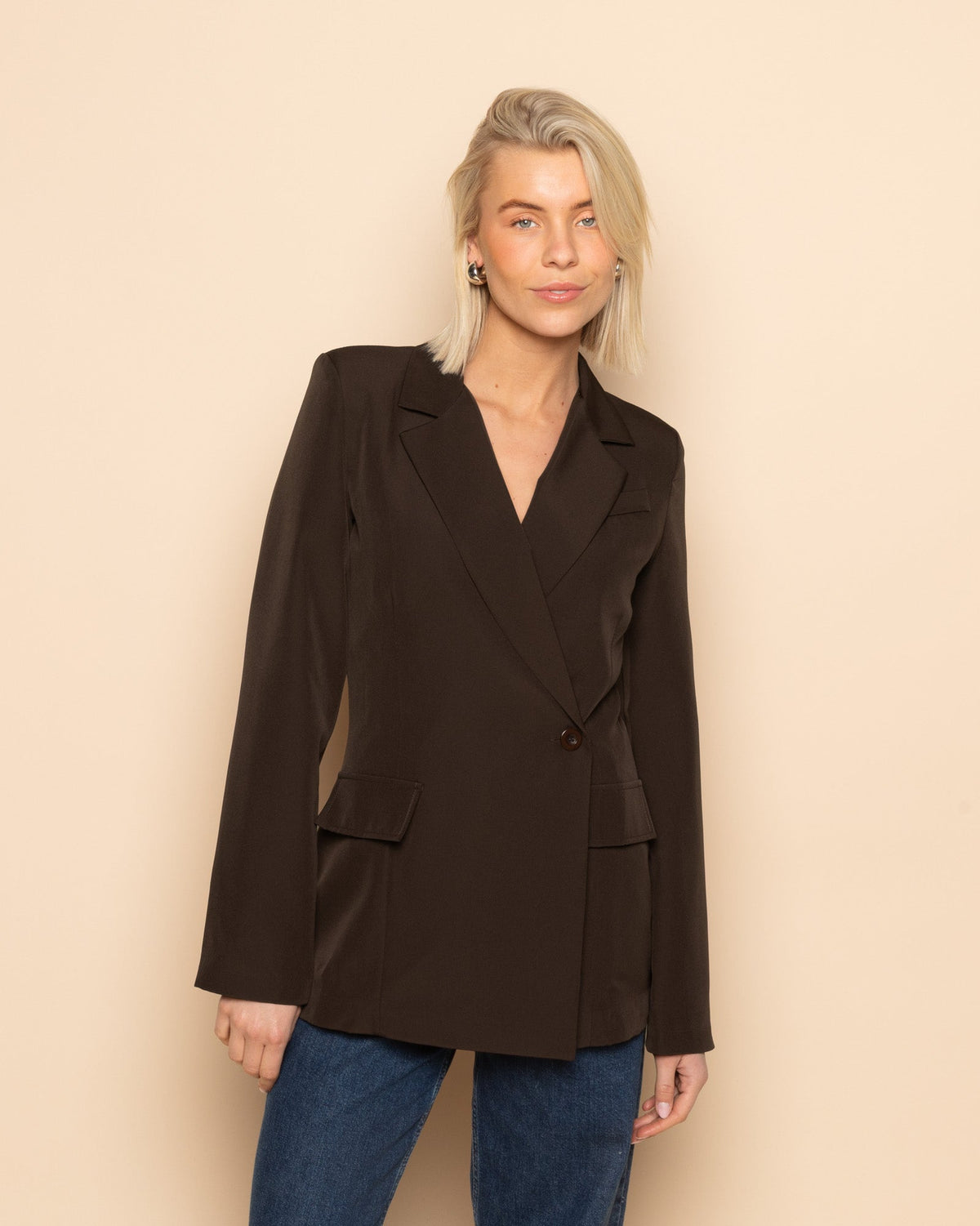 HANNAH CINCHED BLAZER BRUIN