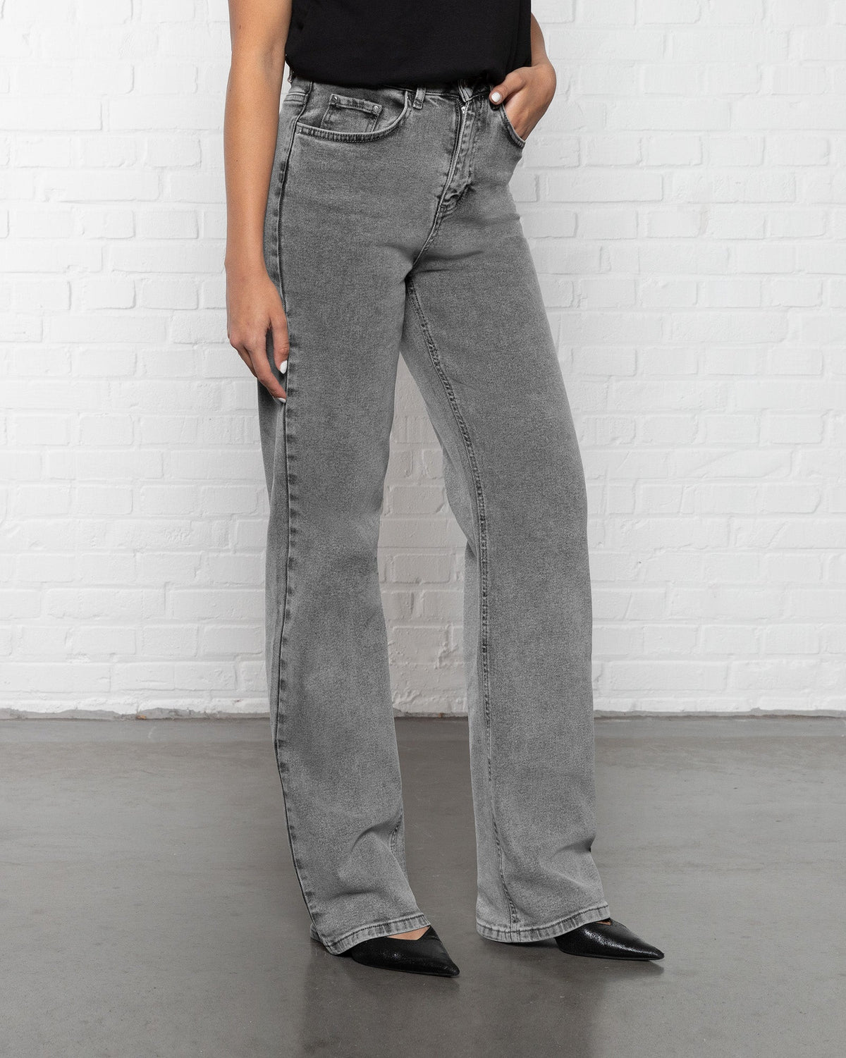 BOOTCUT JEANS LICHTGRIJS