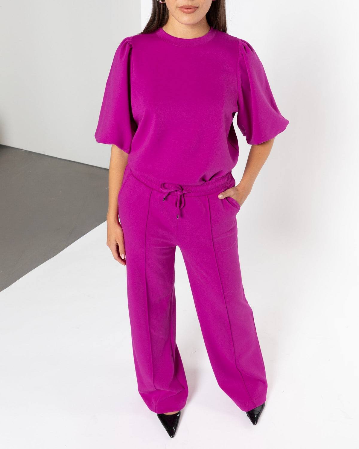 SCUBA PINTUCK PANTS MAGENTA