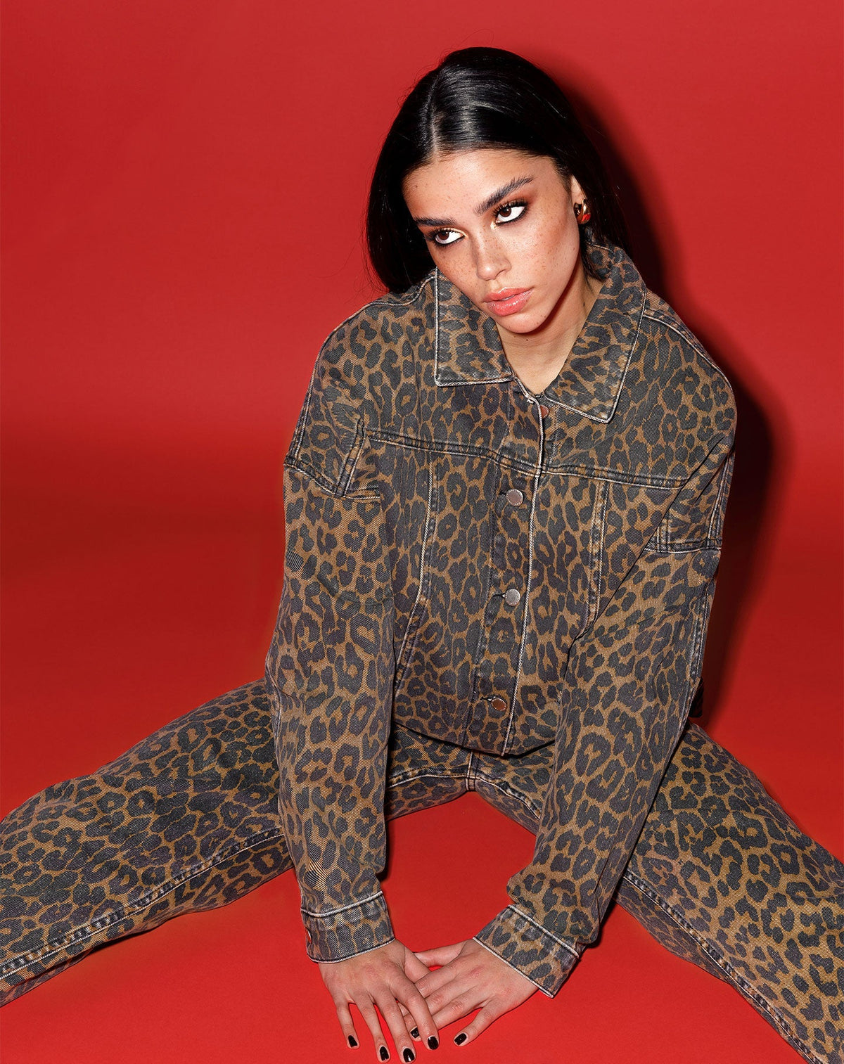 LEOPARD ALLOVER DENIM JACKET ZWART