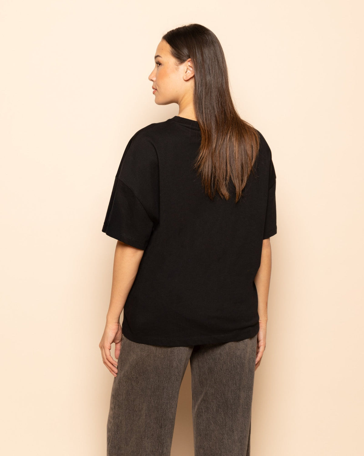 BASIC OVERSIZED TEE ZWART