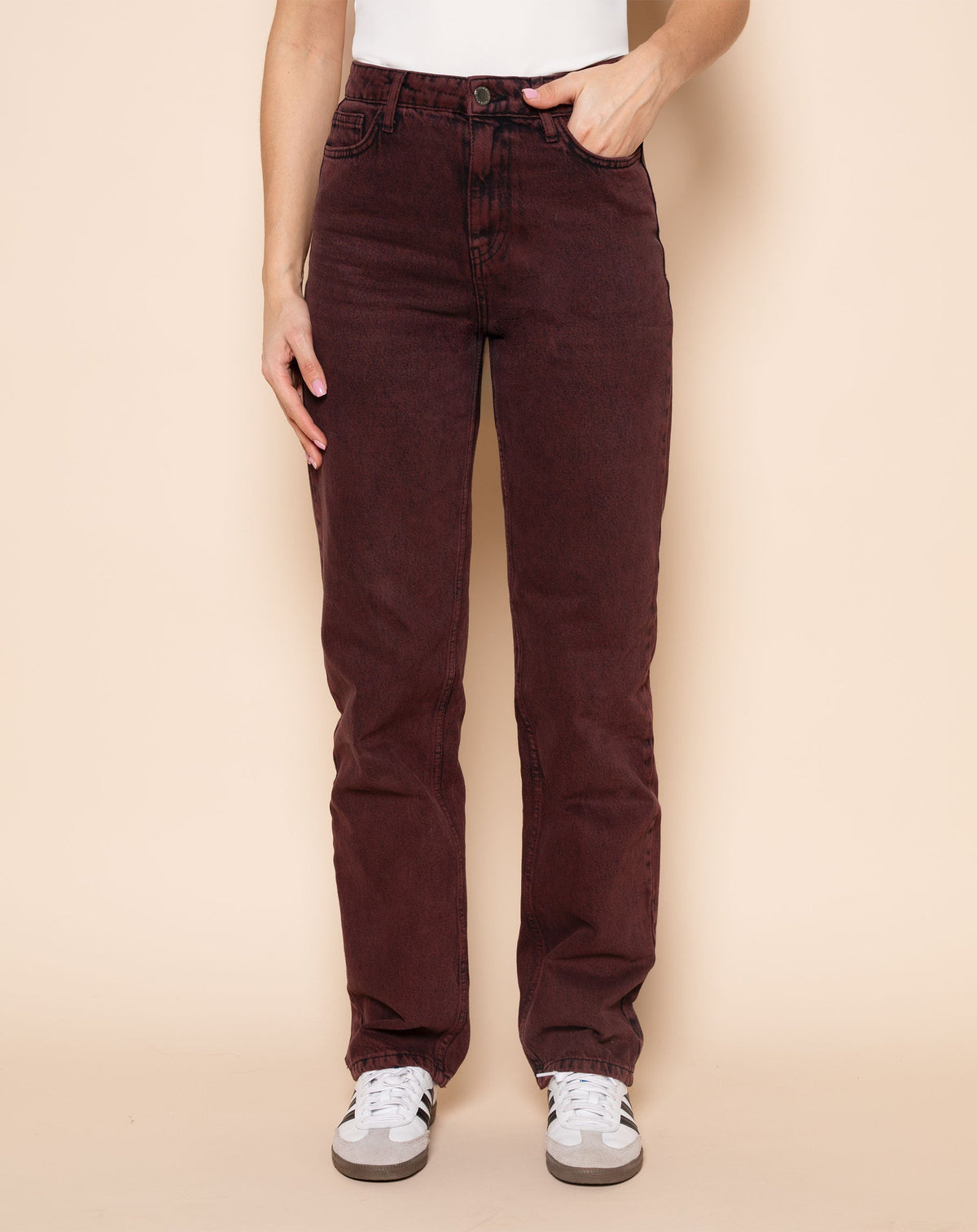 COLORED STRAIGHT LEG JEANS BURGUNDY