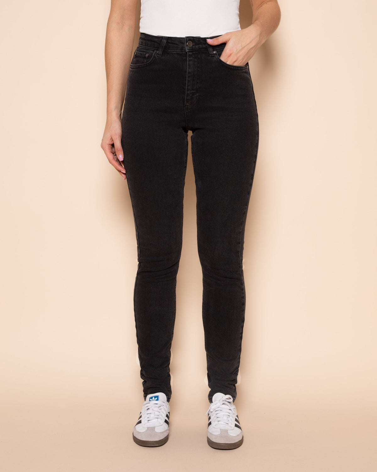 SKINNY JEANS DONKERGRIJS
