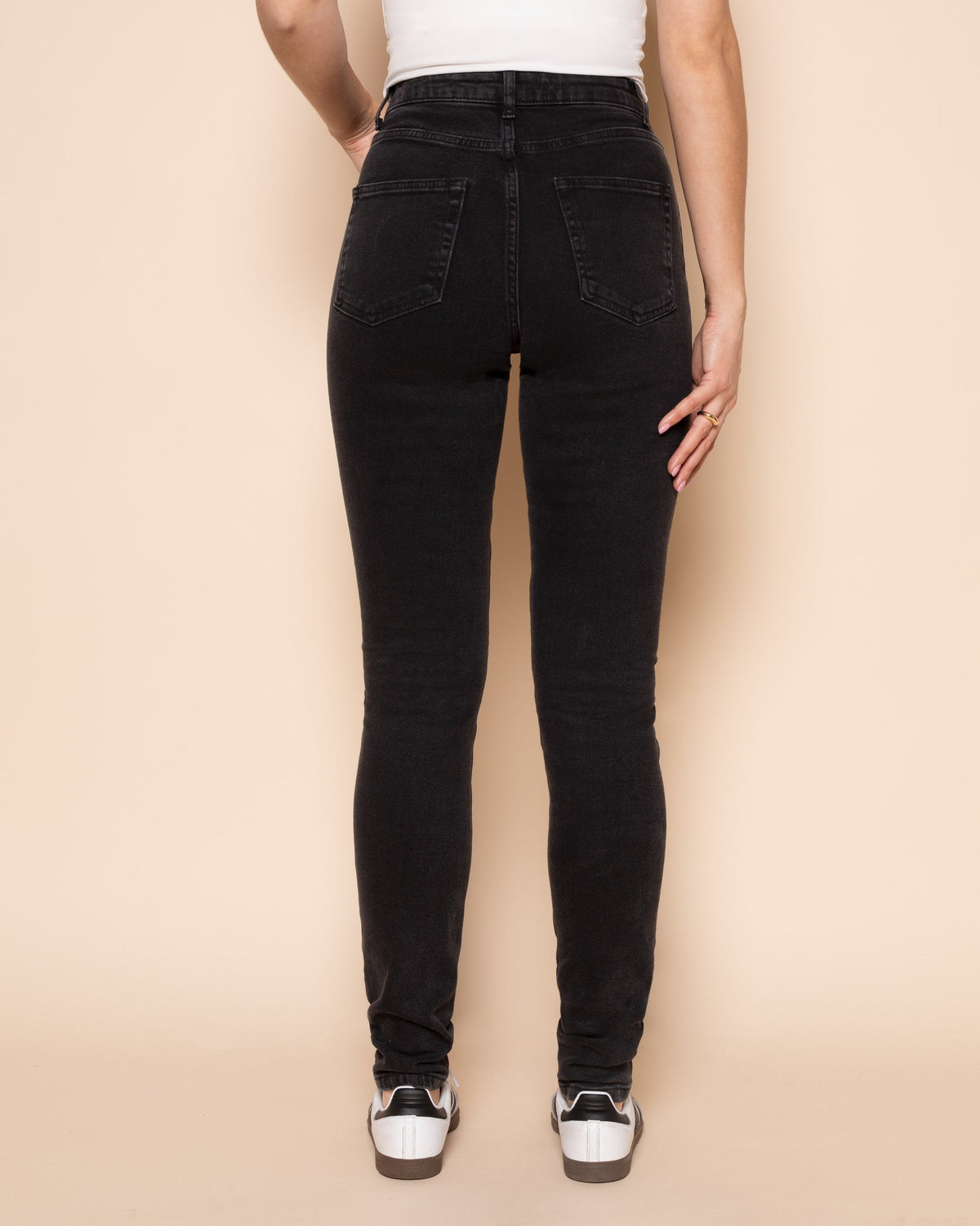 SKINNY JEANS DONKERGRIJS