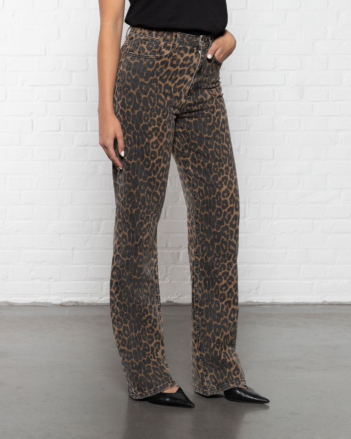 LEOPARD BOOTCUT JEANS ZWART