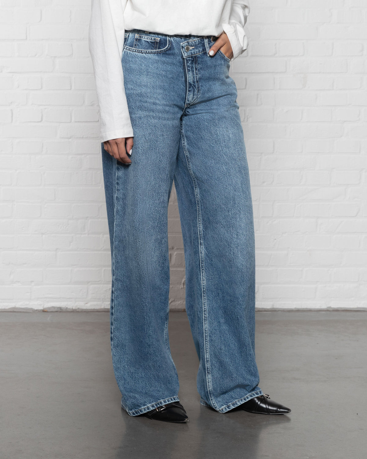 CROSSOVER WIDE LEG JEANS MID BLAUW