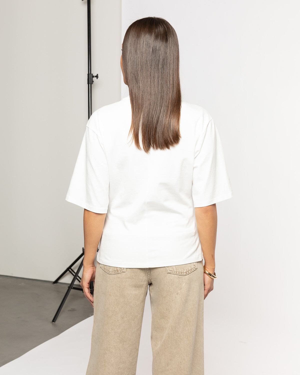 BROCHE TEE CRÈME