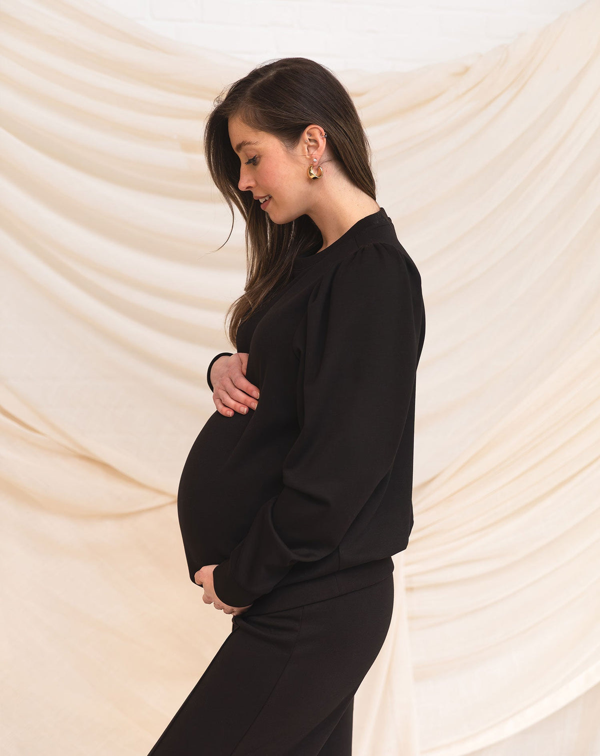 SCUBA PUFF SLEEVE SWEATER MATERNITY ZWART