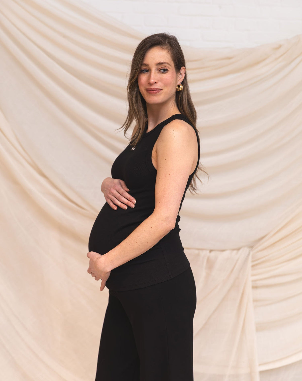 RACERBACK EMBROIDERY RIB TOP MATERNITY ZWART