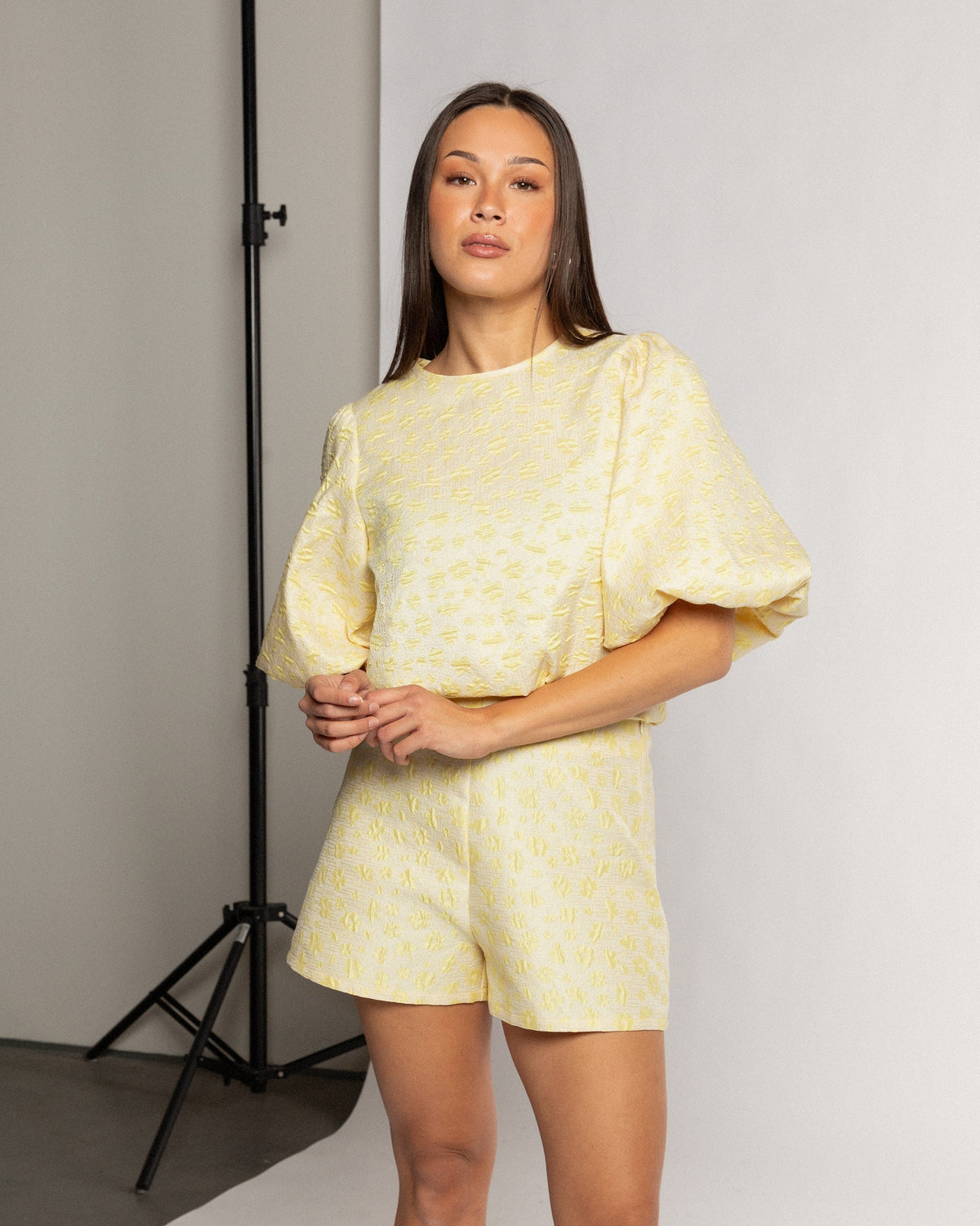BRYCE FLOWER JACQUARD HIGH WAIST SHORTS BOTERGEEL