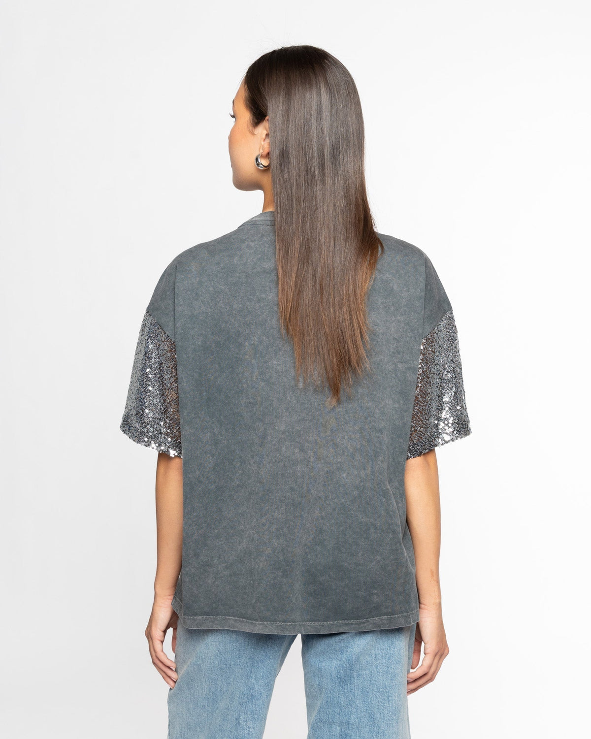 SOMEWHERE SEQUIN SLEEVE TEE ACID GRIJS