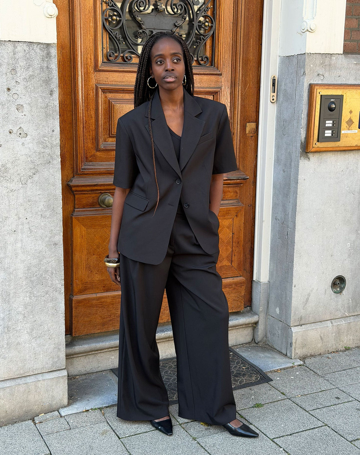 STEVIE SHORT SLEEVE BLAZER ZWART