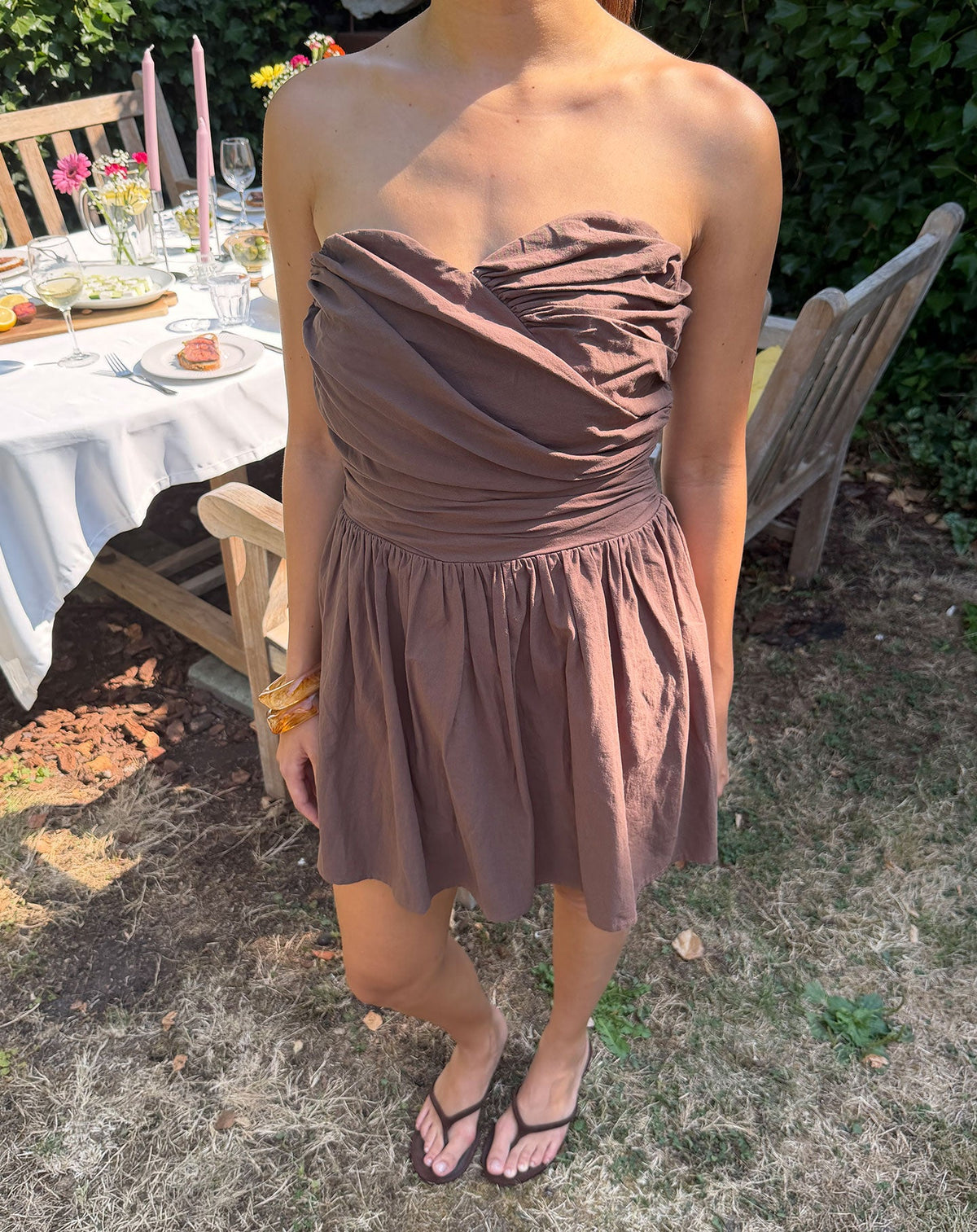 KIRA STRAPLESS COTTON DRESS BRUIN