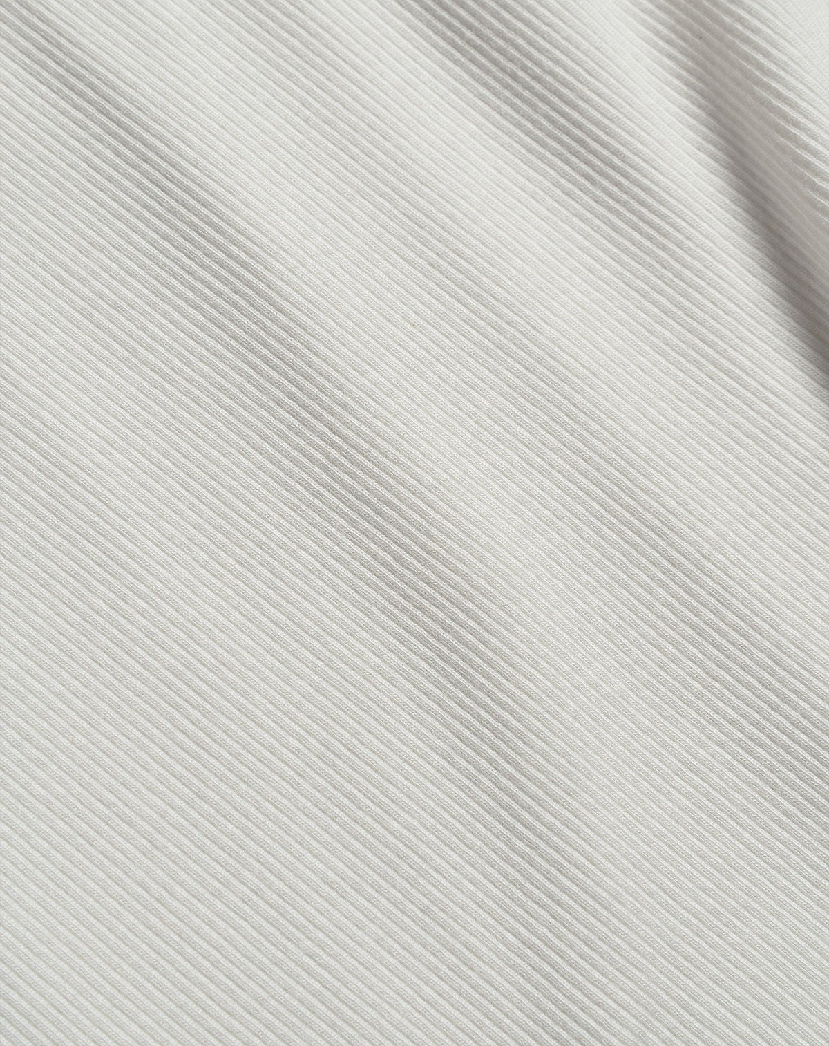 SLEEVELESS VNECK RIB TOP CRÈME