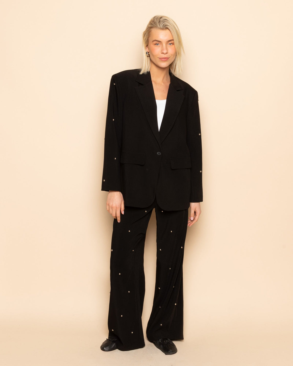 FLO BUBBLE STUD STRAIGHT LEG PANTALON TALL ZWART